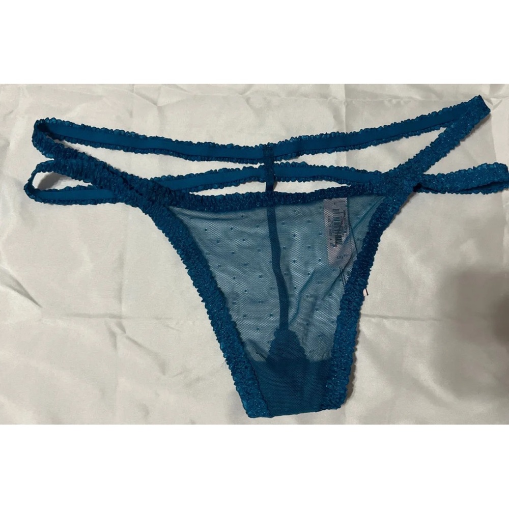 NWT‎ VICTORIA'S SECRET BLUE POLKA DOT MESH RUFFLE STRAPPY V STRING THONG PANTIES